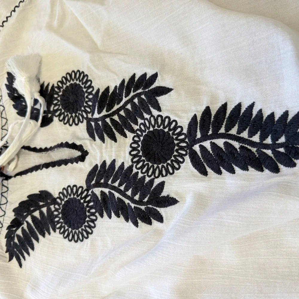 Tory Burch Peasant Blouse Med White Navy Embroidered Cotton Tassel Of Shoulder